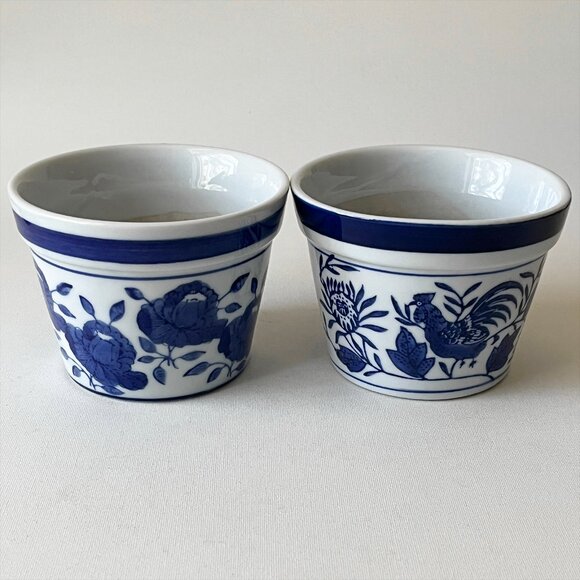 Pair Vintage Blue and White Handpainted Ceramic Planter Pot Rooster Floral - Picture 1 of 7